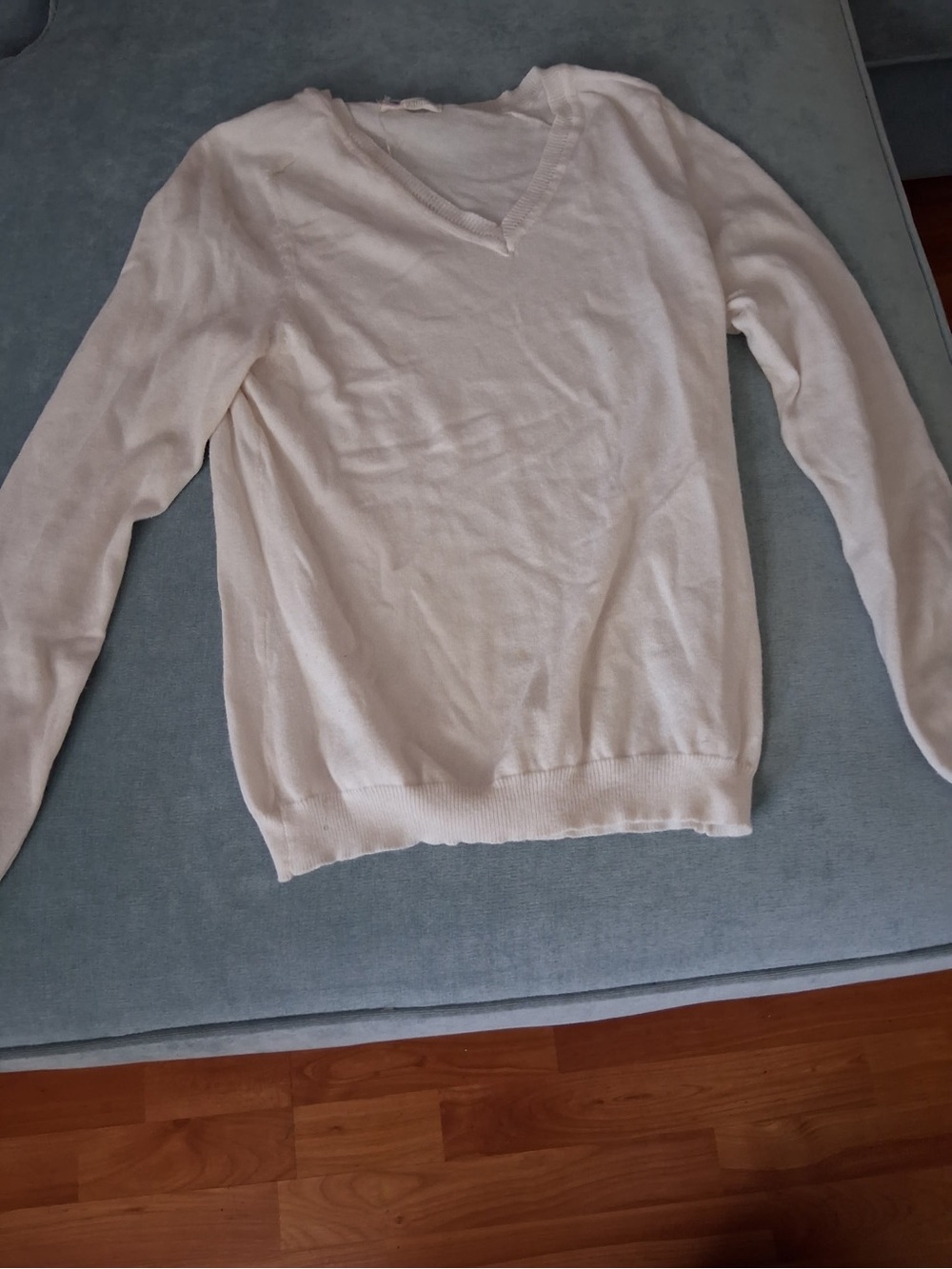 Men's V-Neck Sweater in Light Cream